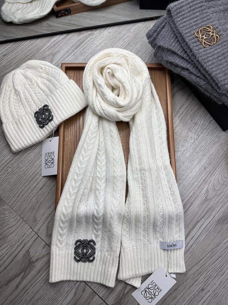 Loewe Caps Scarfs